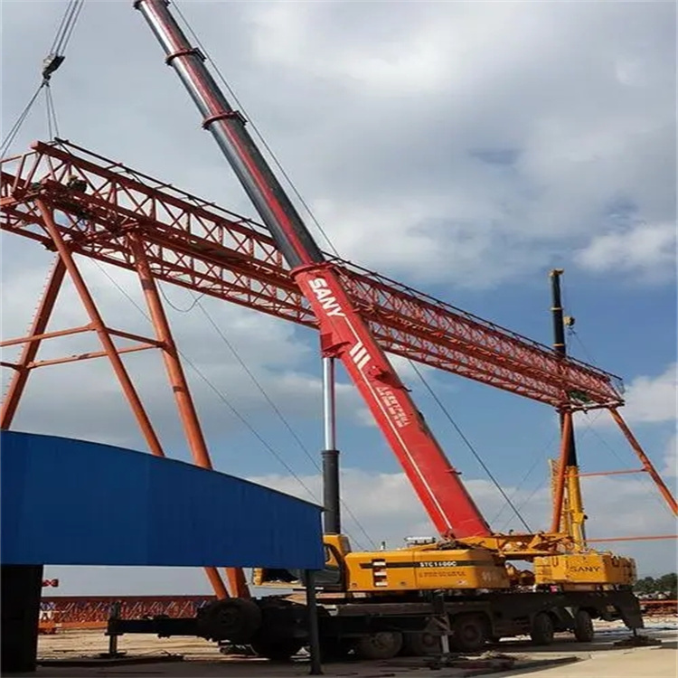 成华钢结构吊装